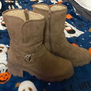 Tan with silver buckle thick heeled faux fur lined boot